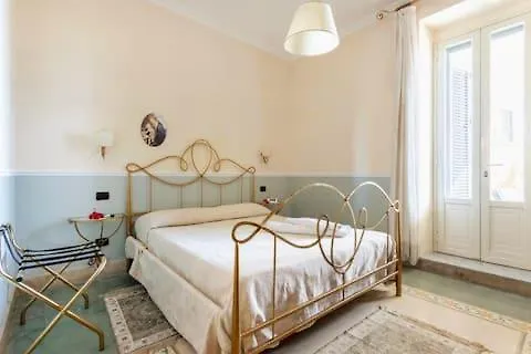 *** Couette-café Palazzo Giovanni Bed And Breakfast Acireale Italie