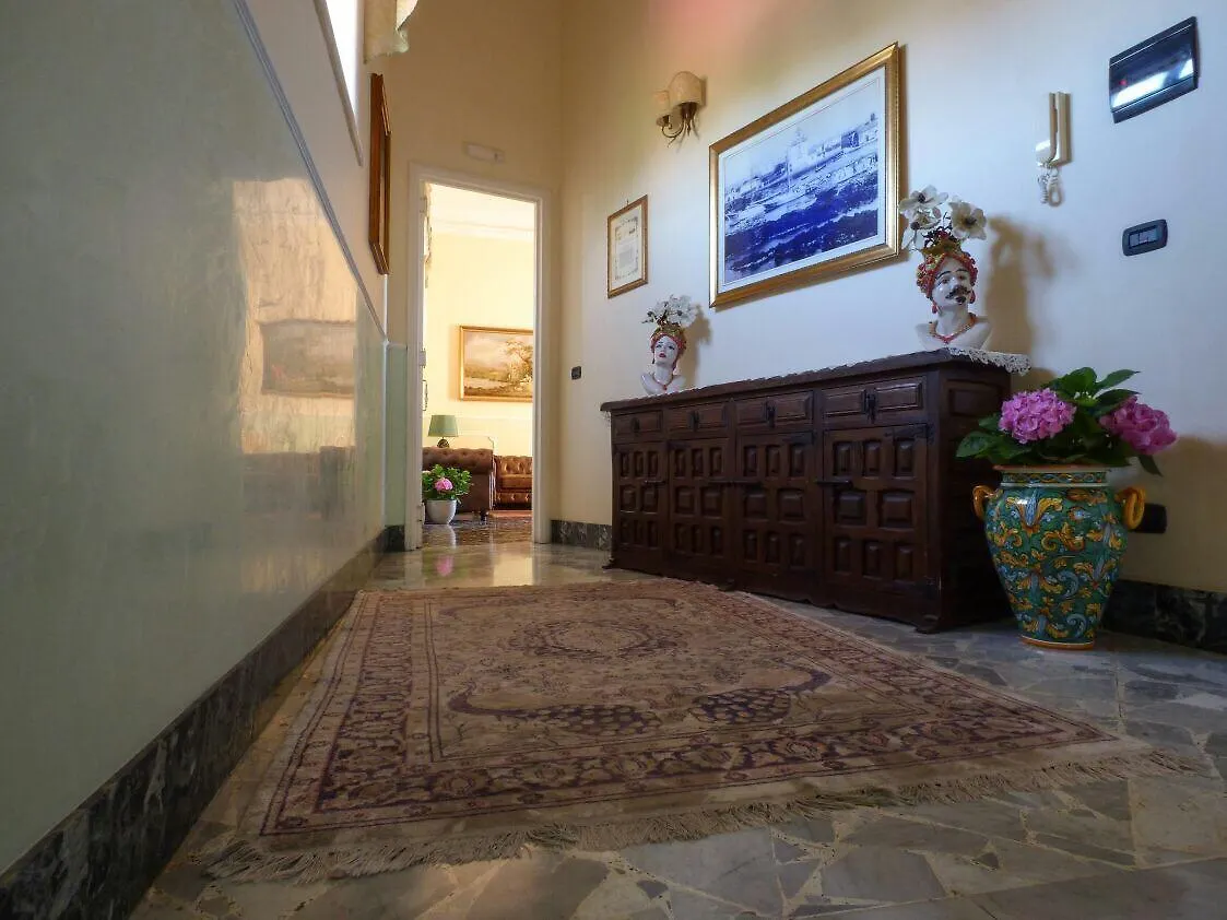 Palazzo Giovanni Bed And Breakfast Acireale Italie