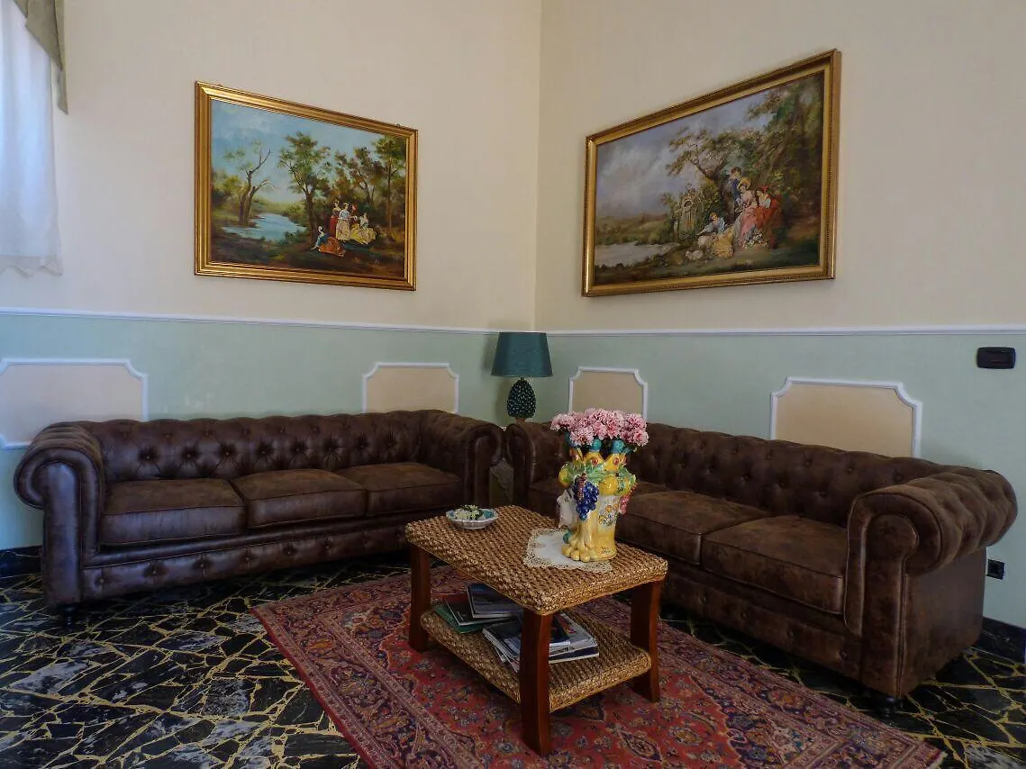 Palazzo Giovanni Bed And Breakfast Acireale
