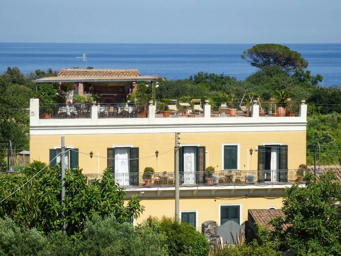 Palazzo Giovanni Bed And Breakfast Acireale