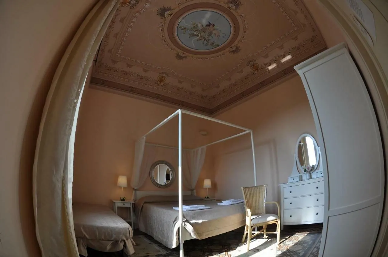 *** Bed & Breakfast Palazzo Giovanni Bed And Breakfast Acireale Italy