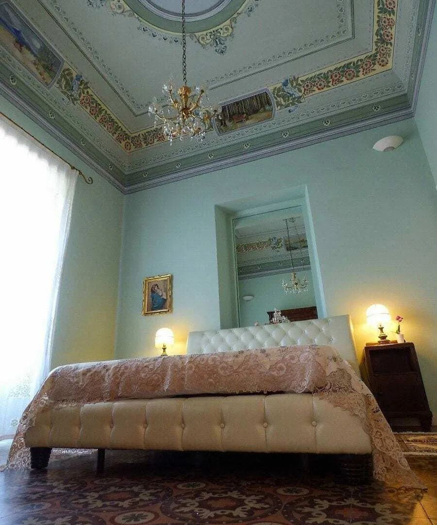 Palazzo Giovanni Bed And Breakfast Acireale Bed & Breakfast